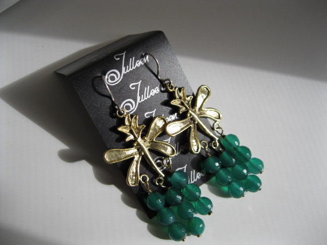 Emerald Green Sparkling Dangle Earring for Christmas