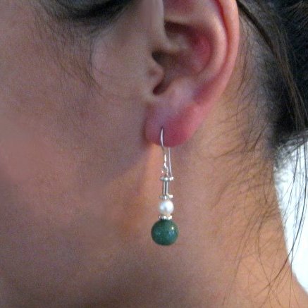 Pretty Pearl Earrings on Etsy by Julleen