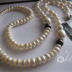 SV202-white-button-oval-pearl-necklace-Julleen