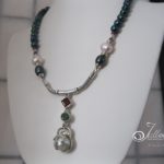 emerald-ruby-pearl-necklace